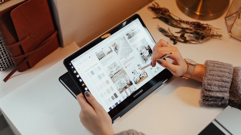 Top 5 Productivity Apps to Transform Your Tablet Experience